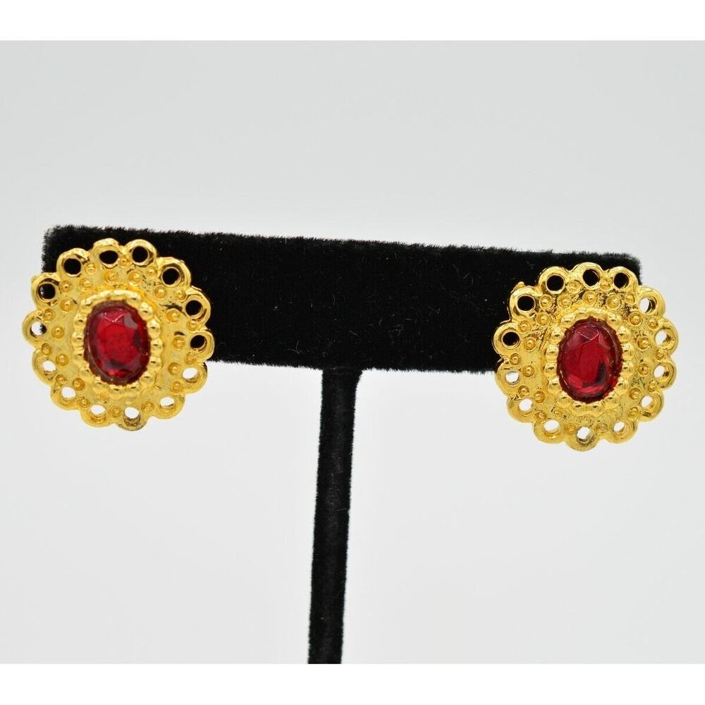 Vintage Crystal Earrings Gold Tone Red Rhinestone Jeweled Oval Stud 1980s BnS
